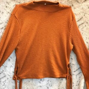 Side Tie Ribboned Long Sleeve T-Shirt